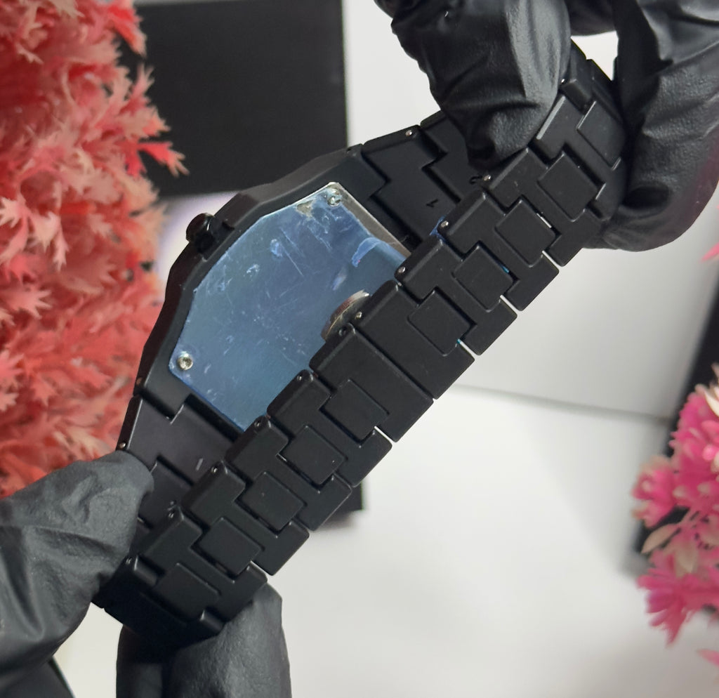 Arabic AURA (white digits)