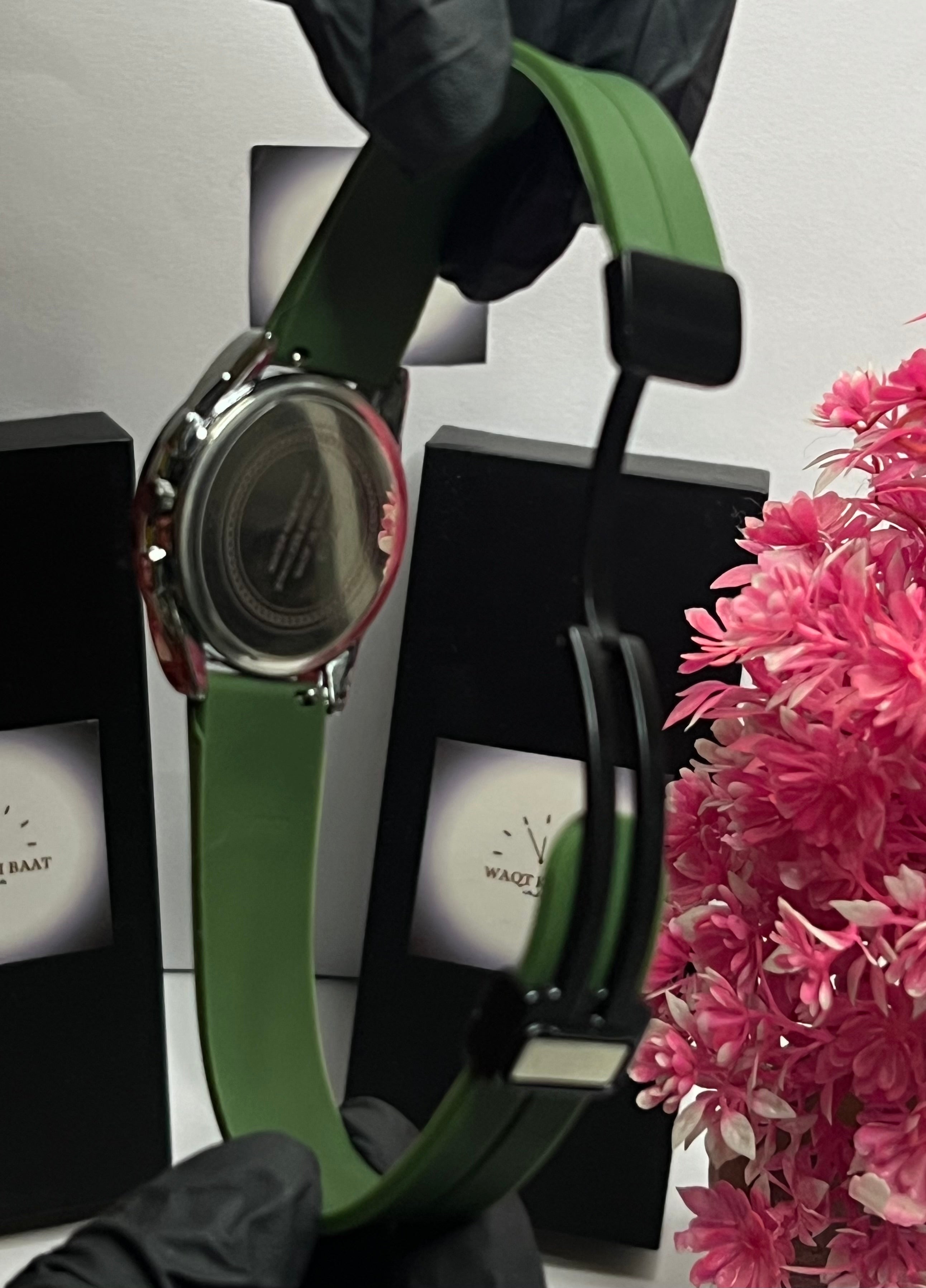 Men’s ChronoSport Green Silicone Strap Watch – Dual-Tone Dial