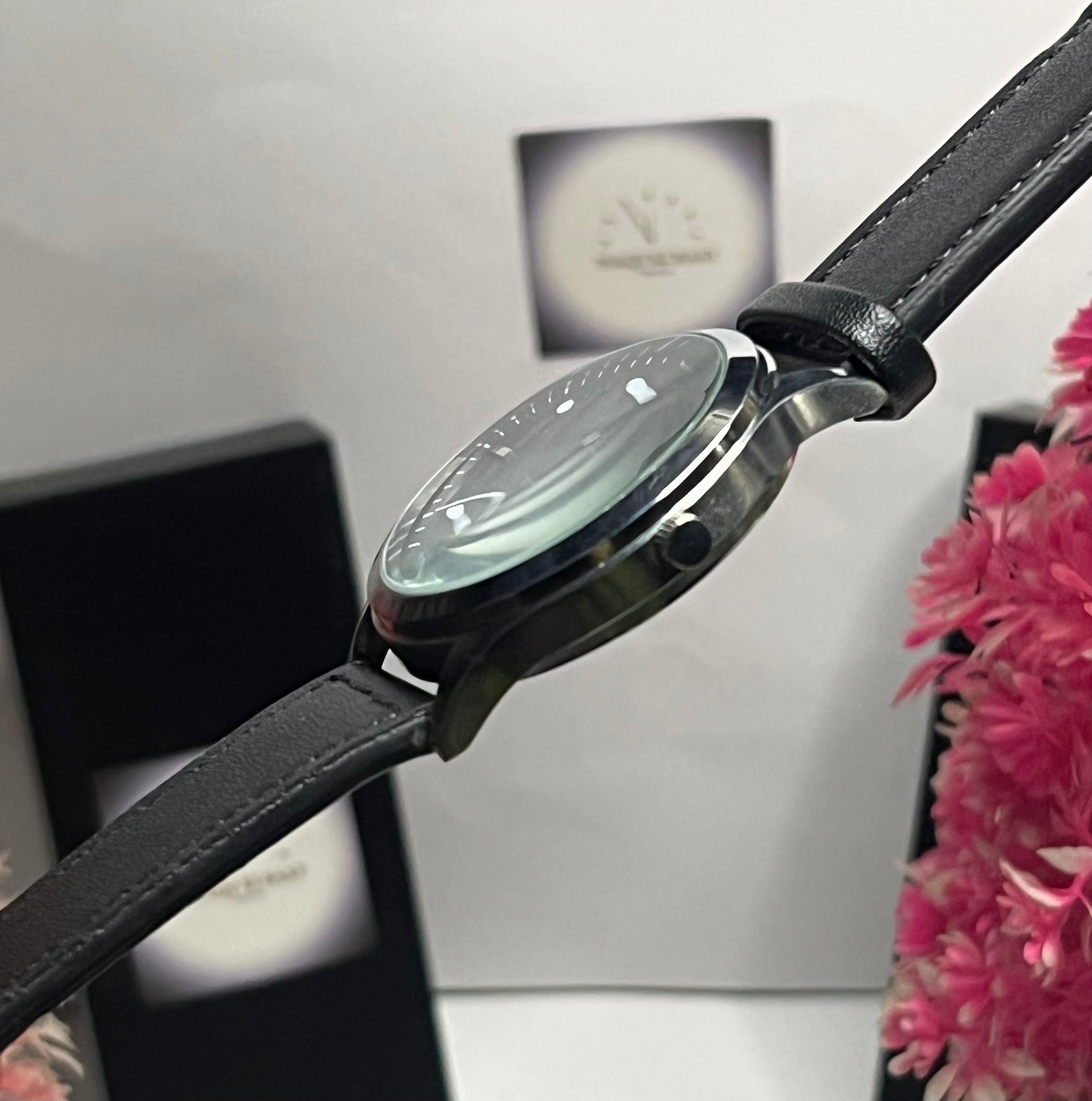 TOMI Classic Black Leather Minimalist Watch