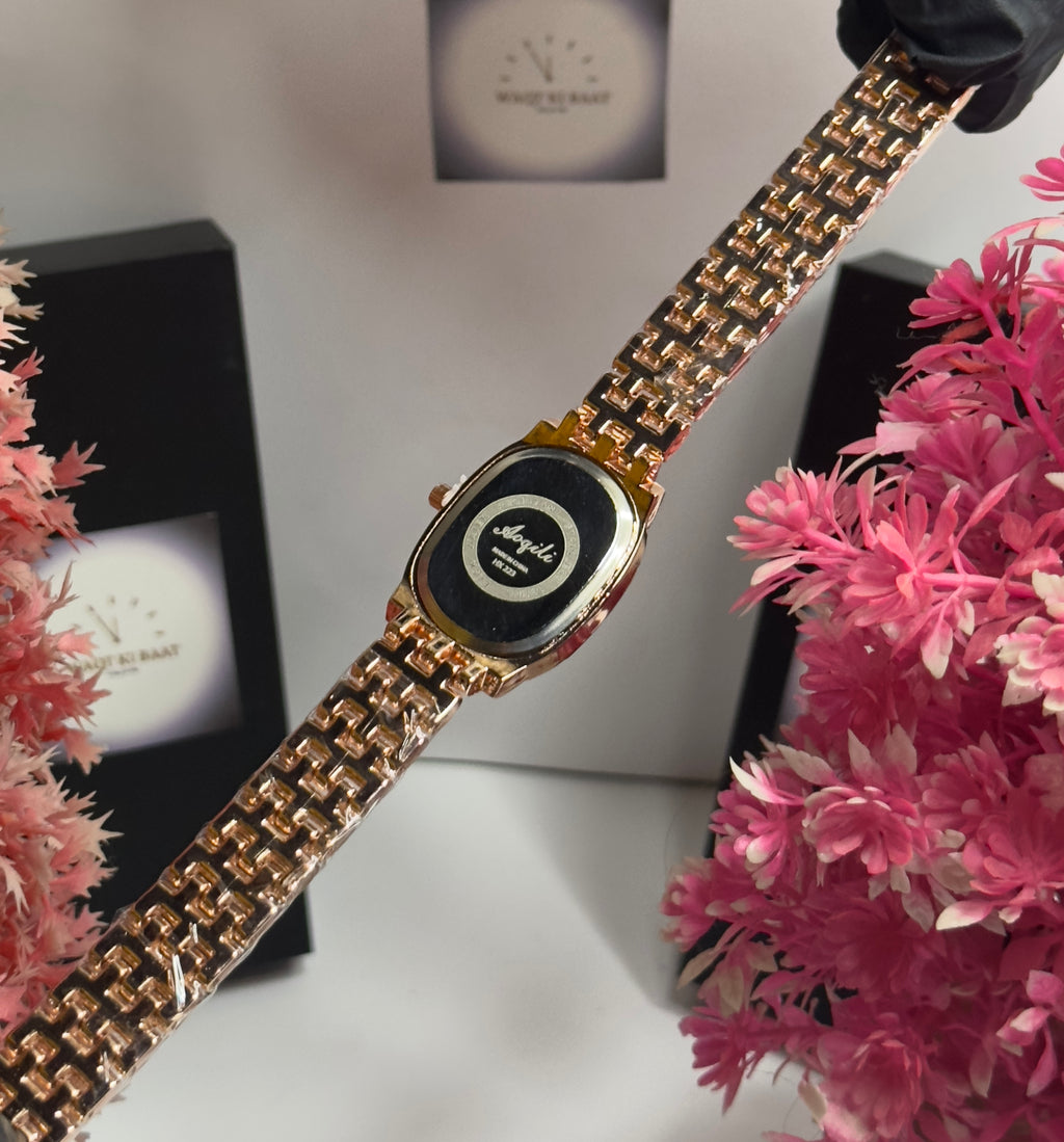 Luxury Crystal Gold Bracelet Watch for Women – Roman Dial | Elegant Fashion Timepiece