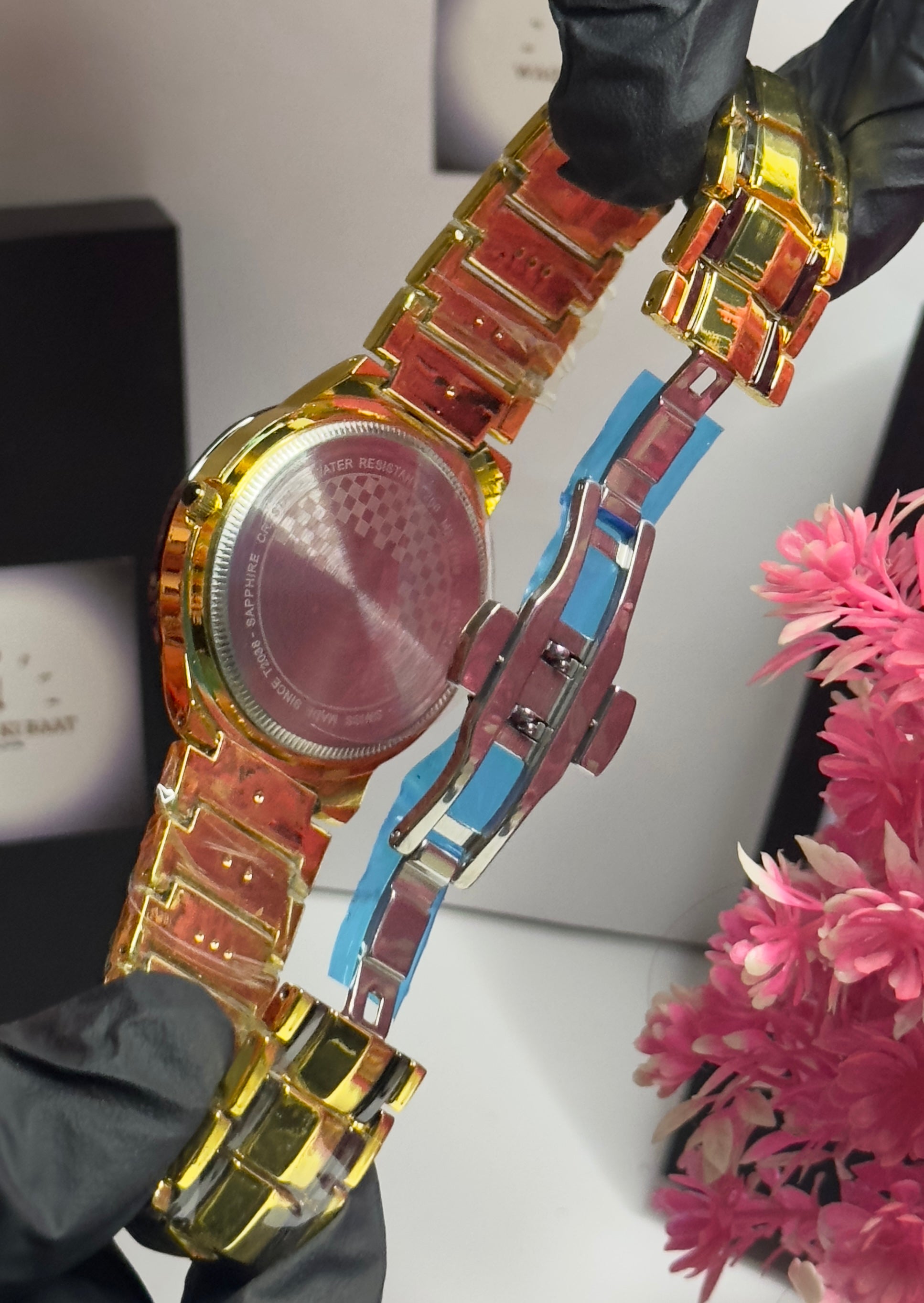 Gold Luxury Citizen-Style Quartz Watch for Men – Black Textured Dial | Elegant Metal Bracelet