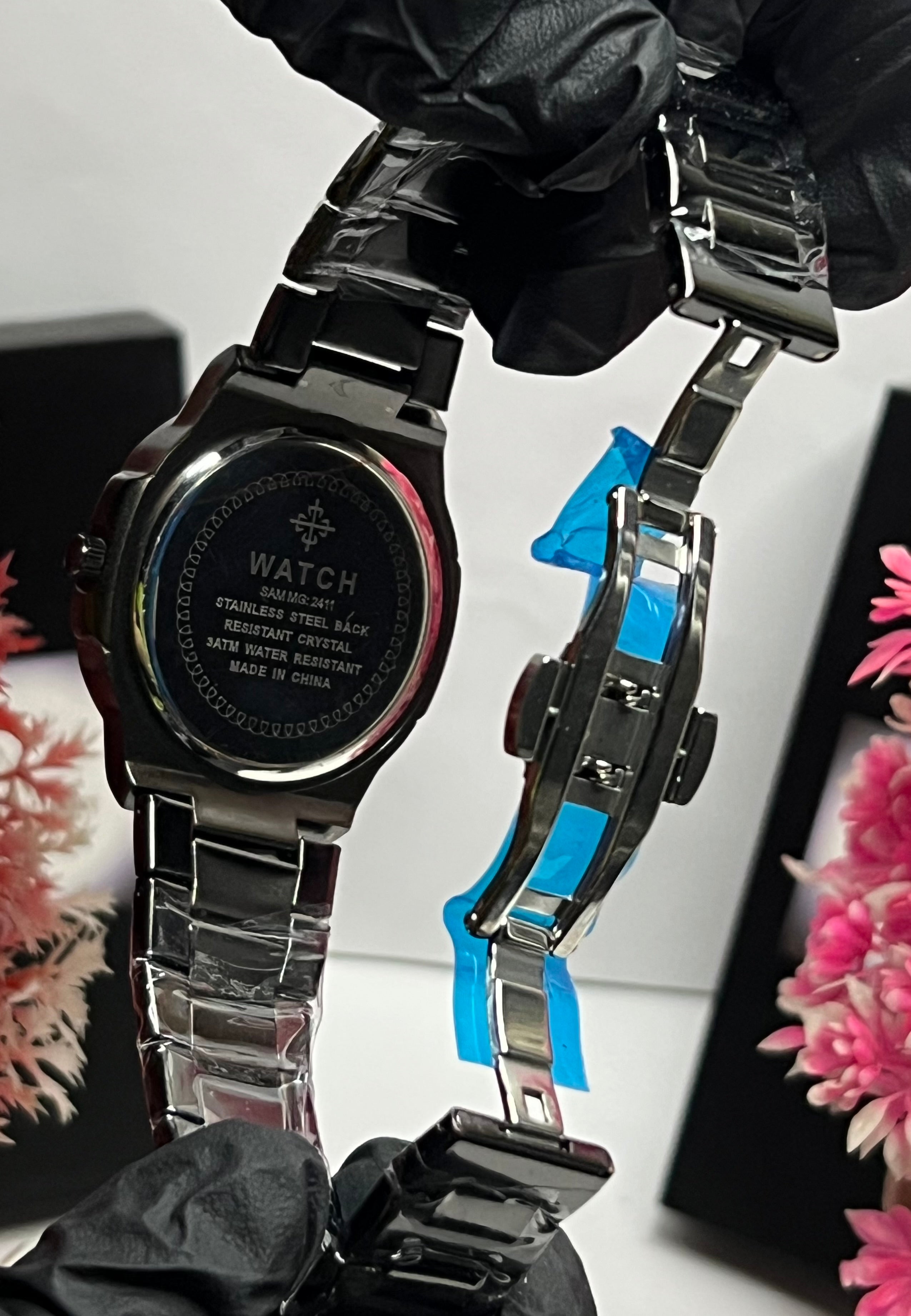 Patek Philippe Luxury Steel Watch with Black Textured Dial – Classic Date Edition