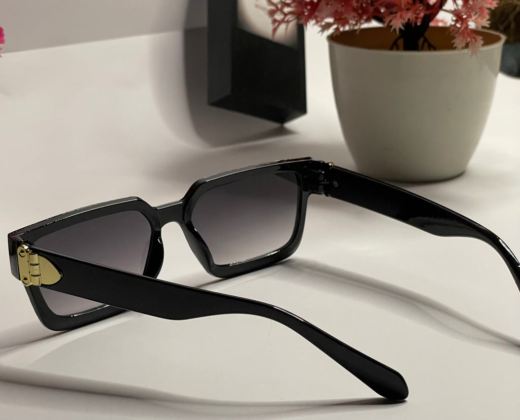 Bold Black Square Sunglasses – Luxury Gold-Hinge Edition