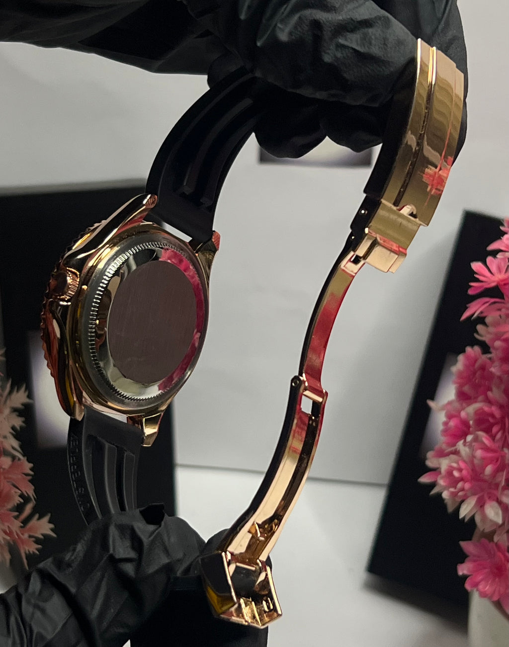 Rolex Strap Rose Gold With Black Rotating Dial With Master Lock