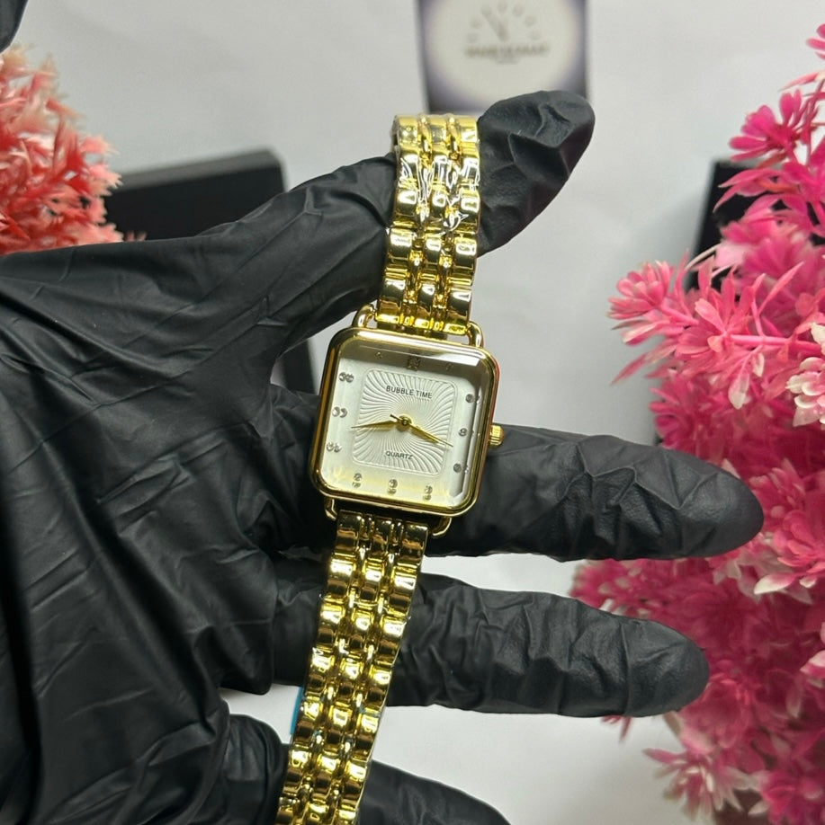 Elegant Square Dial Gold Women’s Watch – Crystal Marker Luxury Bracelet Timepiece