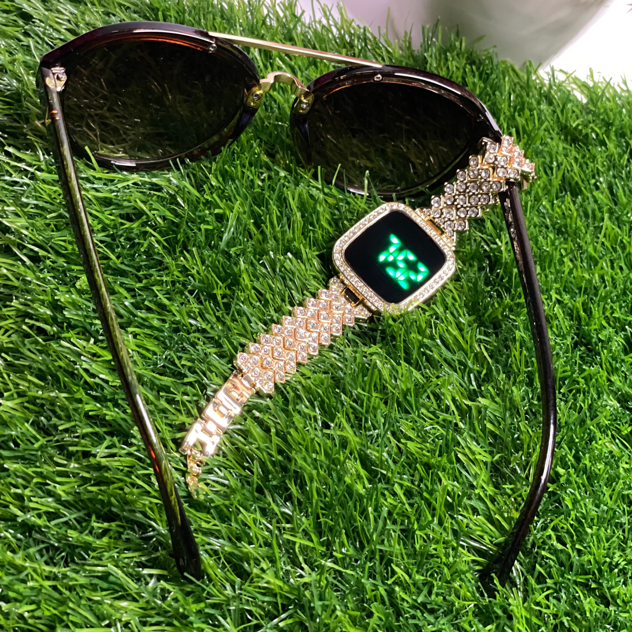 Ladies Watch & Sunglasses